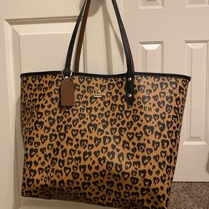 Reversible coach purse!